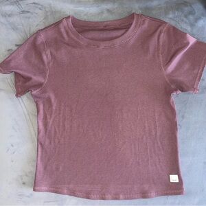 Vuori fitted tee, ribbed